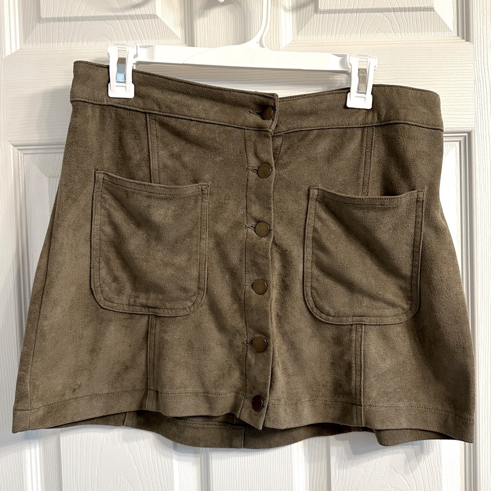 Altar’d State faux-suede button mini skirt with pockets | M